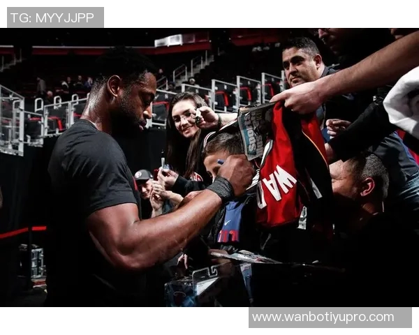 迈阿密球迷与杨瀚森偶遇合影网友呼吁保护他避免网络暴力